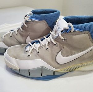 Nike Kobe 1 Mpls Size 10 mens OG